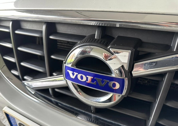 Volvo XC 60 cena 54000 przebieg: 249500, rok produkcji 2013 z Łochów małe 172